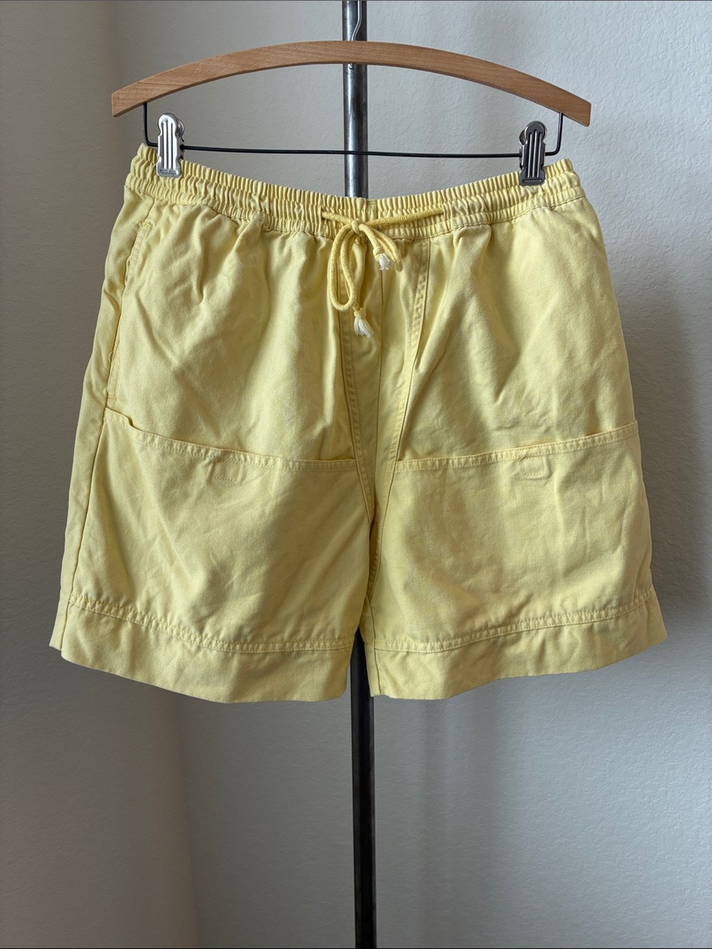 Vtg 80s Surf Zone sz L Mens Light Yellow Cargo Shorts 100% Cotton Tie Waist